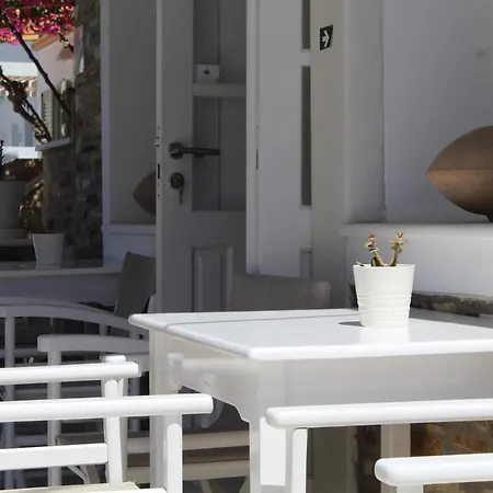 Aegeo * Antiparos Town